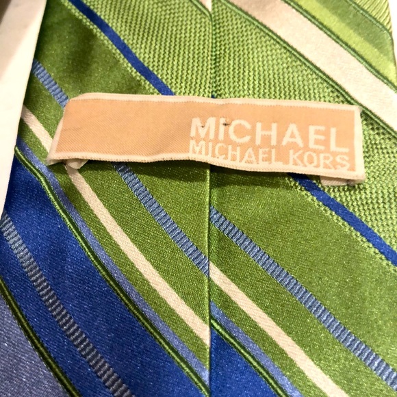 Michael Kors Tie- Diagonal Stripe - Picture 2 of 7